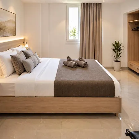 Fully Renovated Two Bedroom Luxury By Bessie's Village