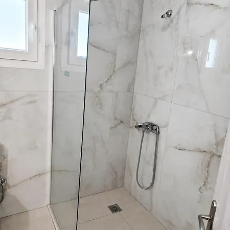 Lägenhet Fully Renovated Two Bedroom Luxury By Bessie's Village Svoronata